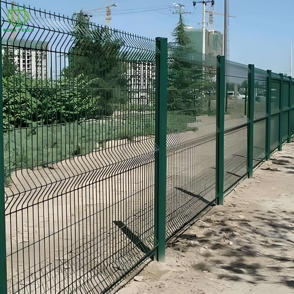 Durable Hot DIP Galvanized 3D Peach Post Mesh Fence for Retaining Walls