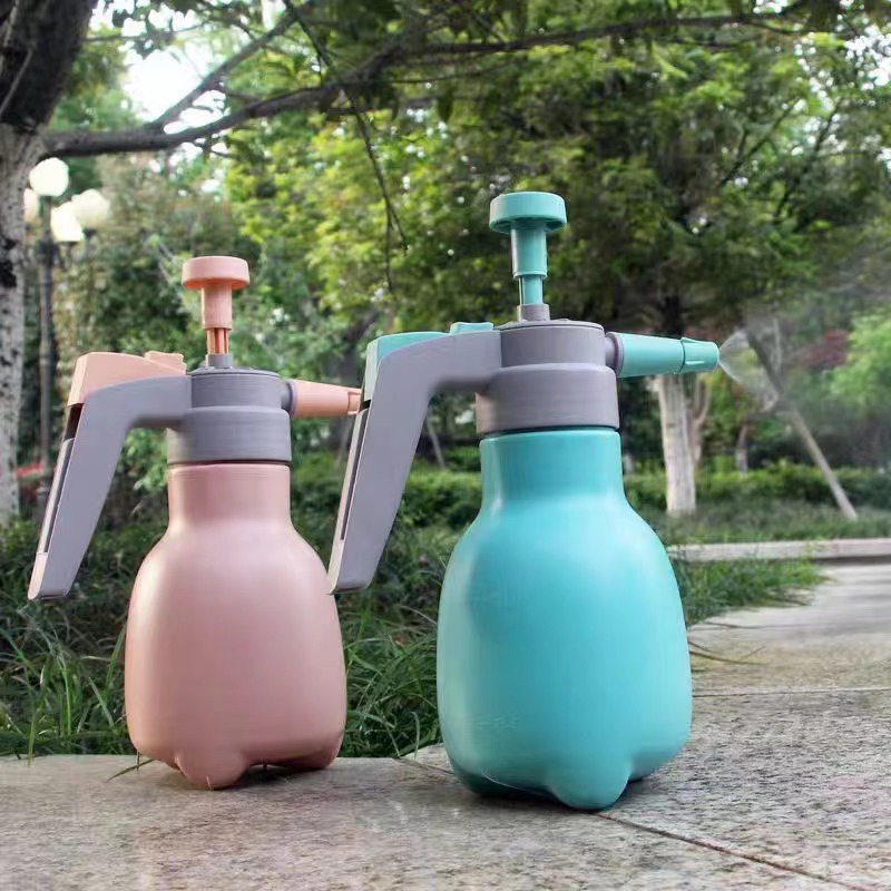Household Pneumatic Type Sprayer 1L 2L Small Sprayer for Garden Plants