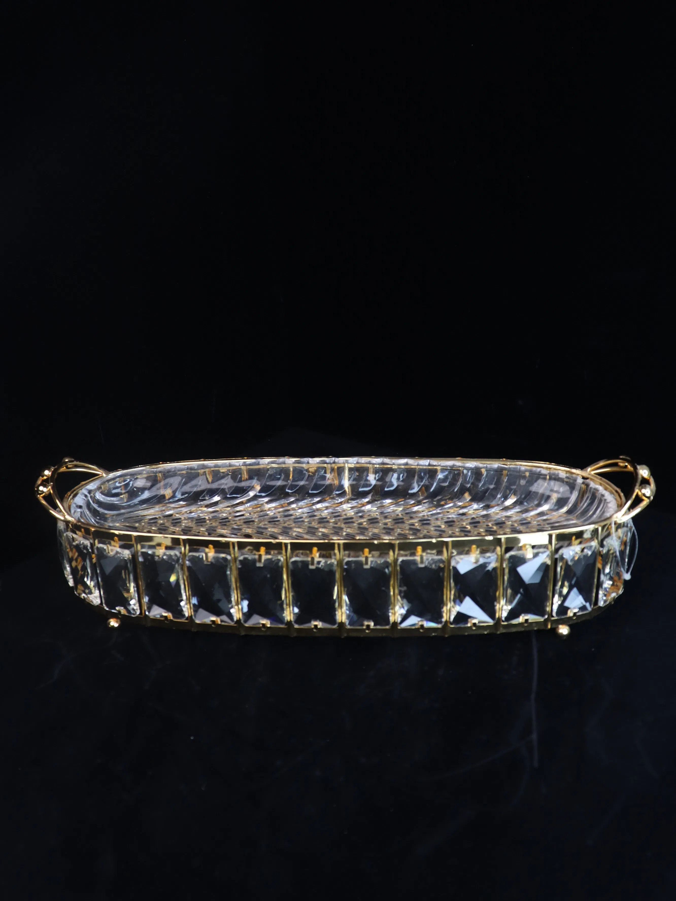 Elegant Glass Fruit Platter with Sturdy Iron Frame Design
