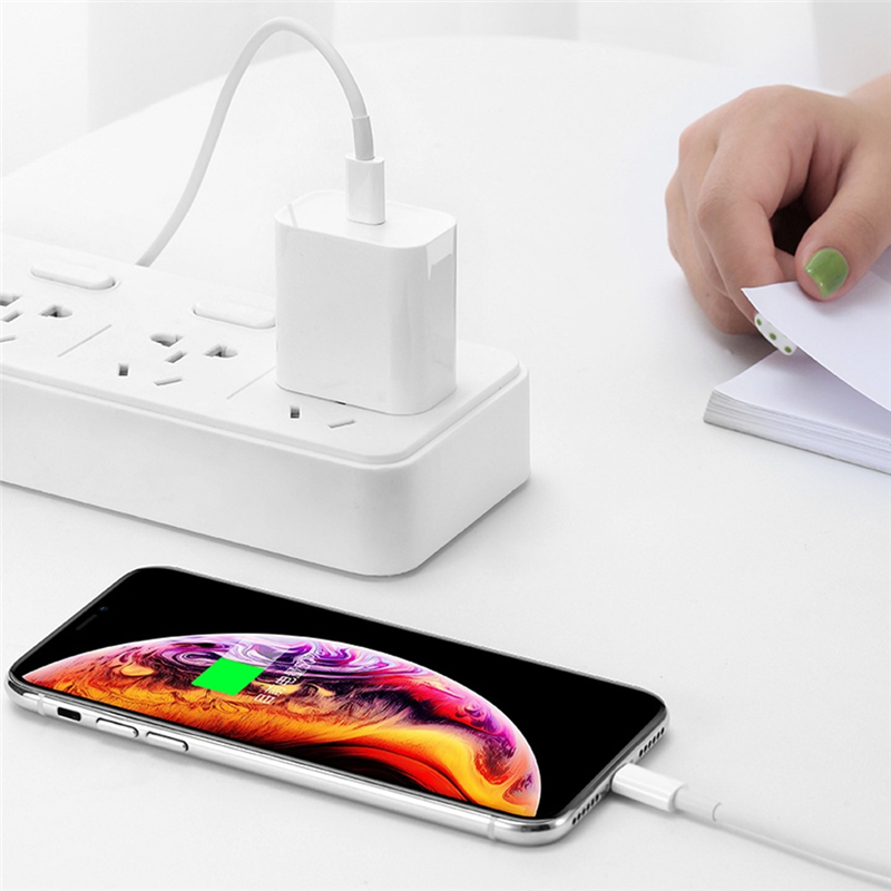 Зарядное устройство 20W USB-C для iPhone