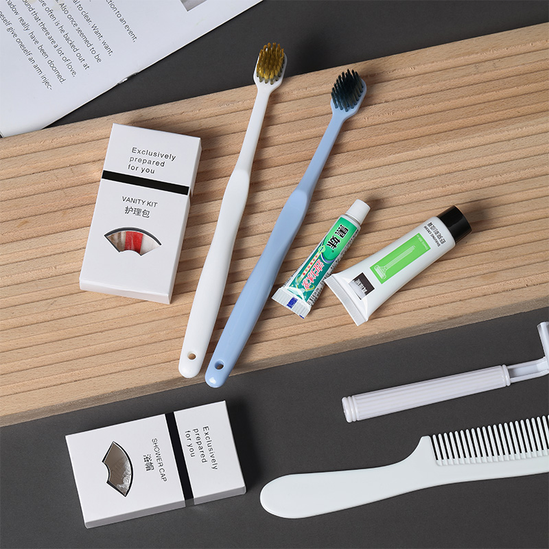 Hotel Luxury Eco-Friendly Card Box Toiletries Set Dental Shaving Vanity Sewing Kit