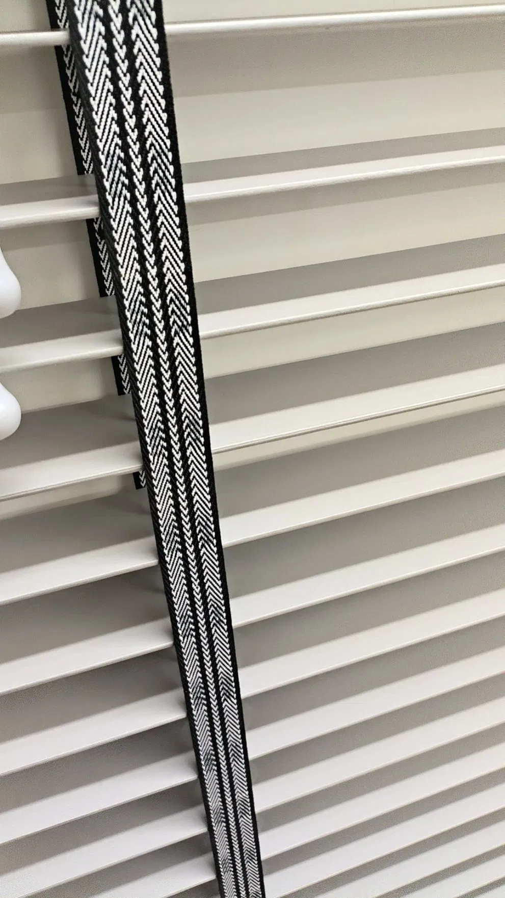 Paulownia Wood Light and Durable Blinds for Window Coverings Cold in Summer
