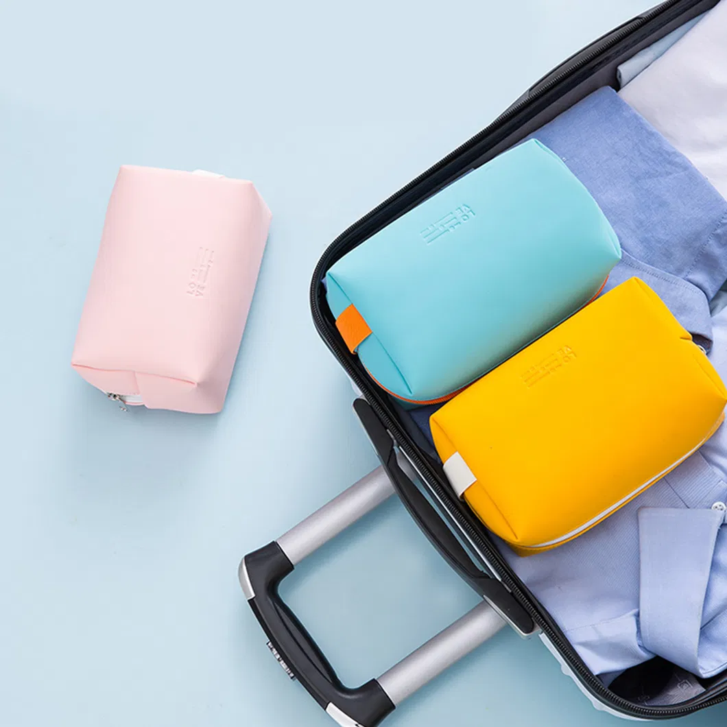 Large Capacity Cheap Travel Storage Makeup Bag Waterproof PU Leather Private Label Gift Custom Cosmetic Bag