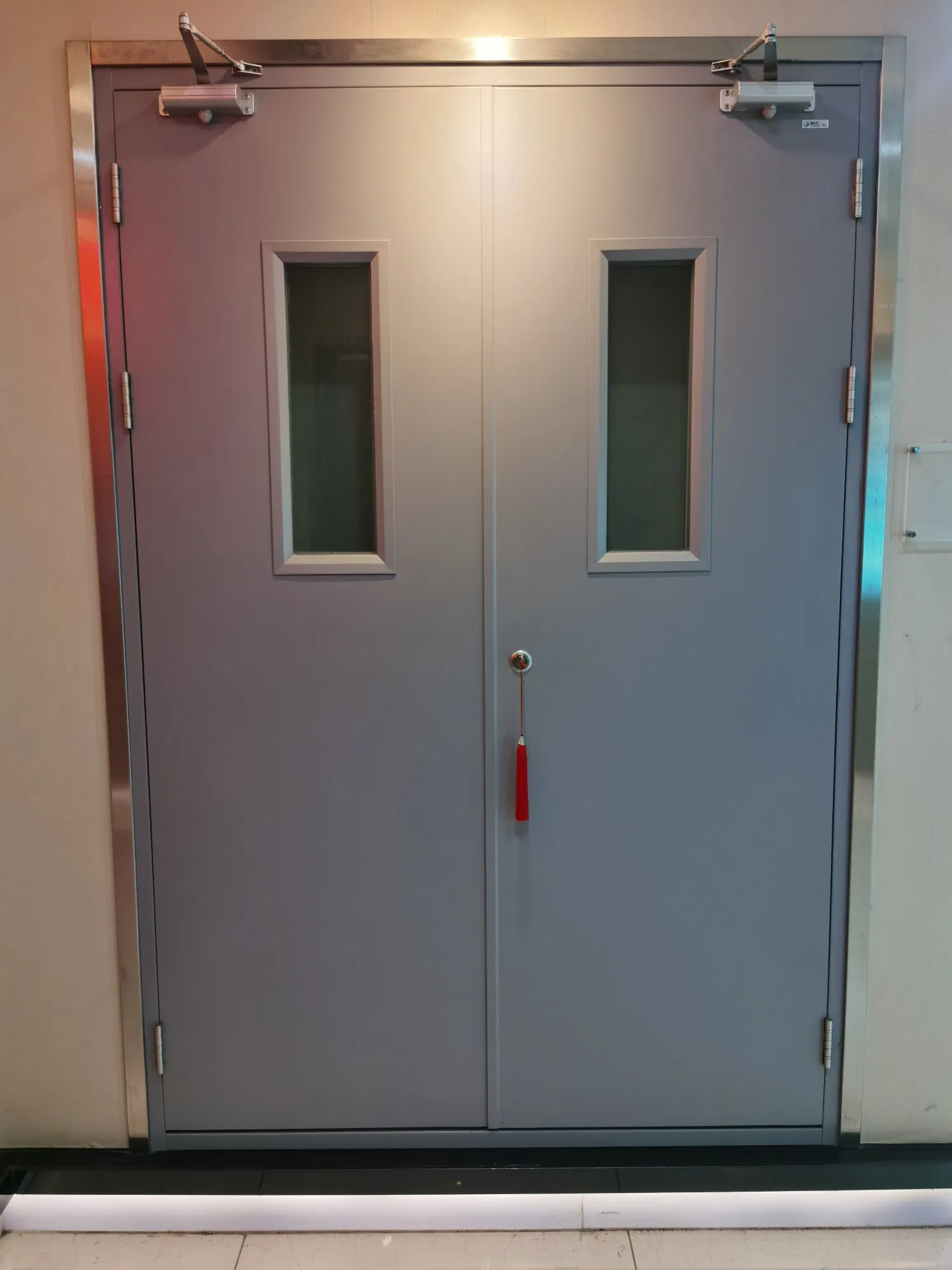 China Cheap Price Hospital Operating Room Hermetic Hinged Double Fire Exit Steel Doors