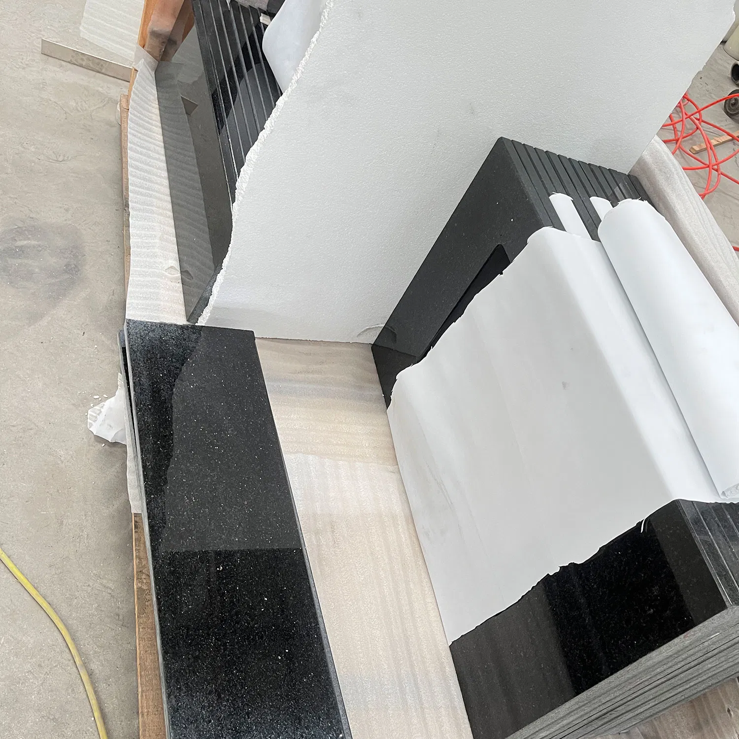 Indian Black Galaxy Granite Prefab Countertop Granite Worktop Granite Vanity Top