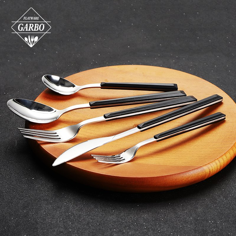 Elegant Mirror Polished Fork for Dining Experience