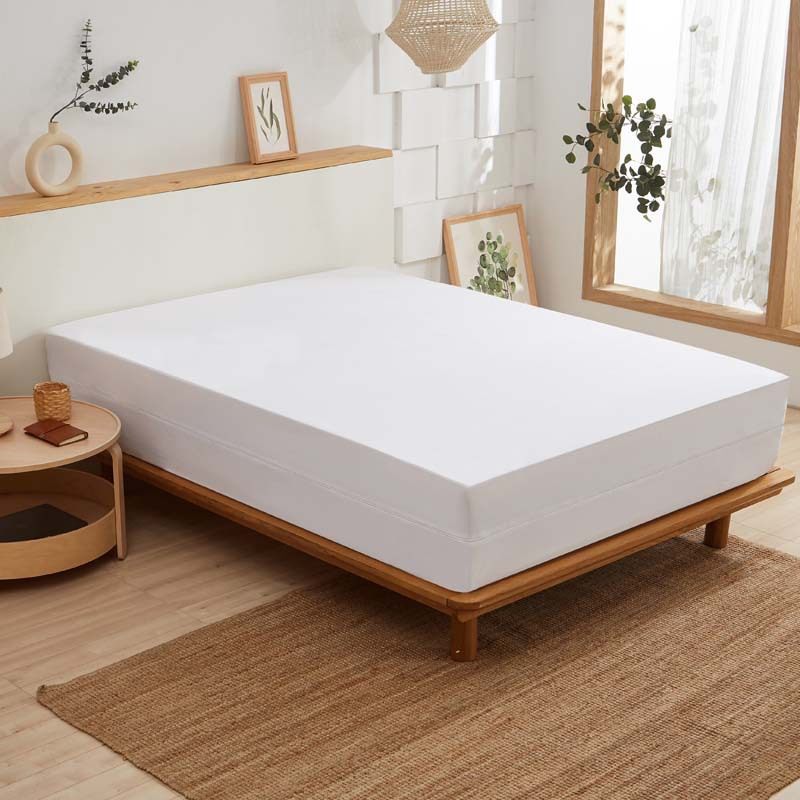 Skin-Friendly Fabric Soft and Comfortable, Breathable, 6-Sided Box Spring Waterproof Mattress Cover