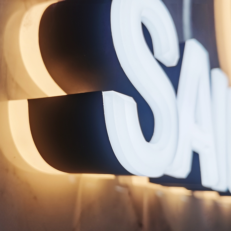 Ezd Factory Price Jewelry Shop Sign Outdoor Backlit Luminous Signage for Business