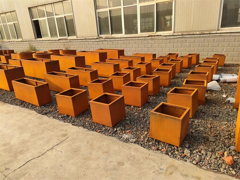 Кашпо садовое металлическое прямоугольное Corten