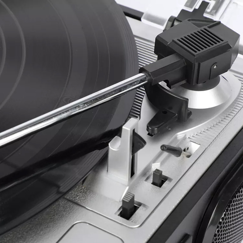 Виниловый проигрыватель с USB, SD, FM и кассетой