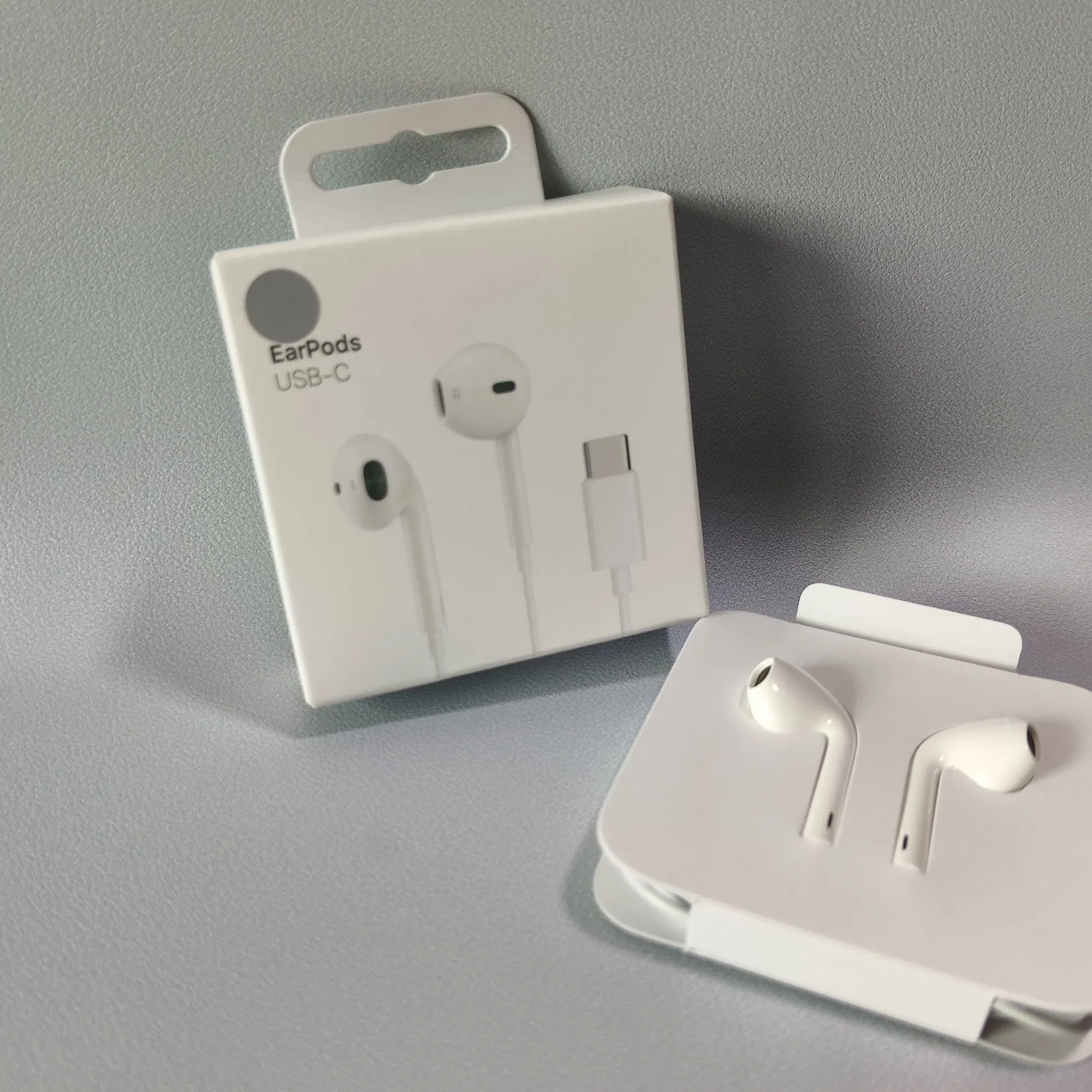 Наушники проводные USB-C Hi-Fi, белая классика