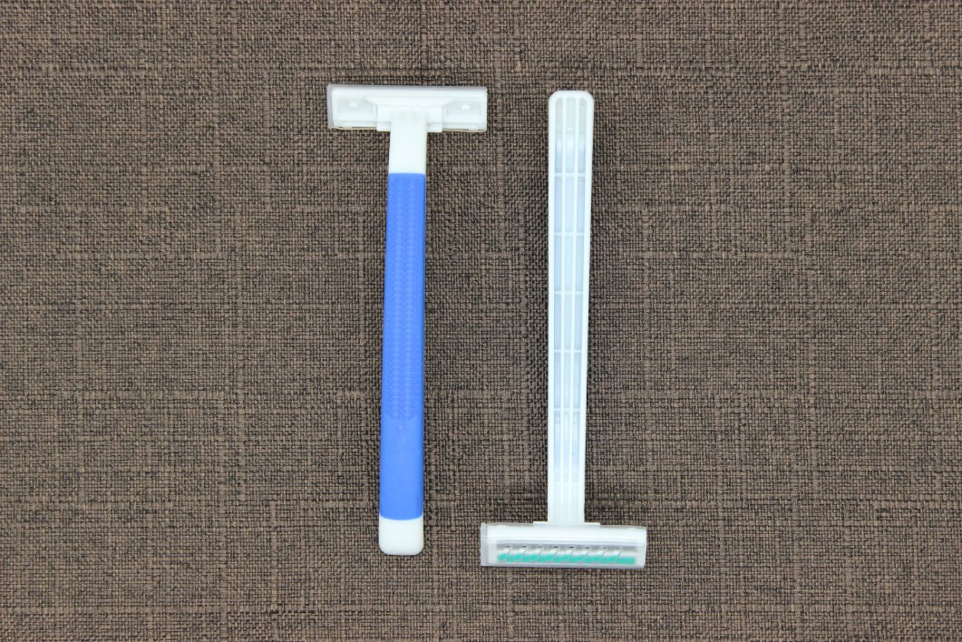 Silvery Hotel Razor From China 06