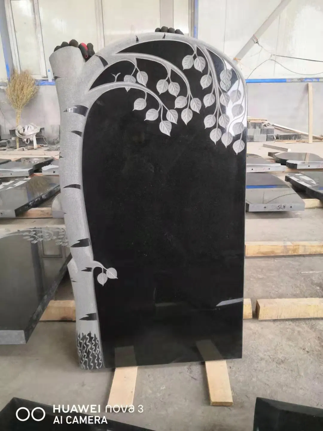 Rosed Carved Butterfly Blue Granite Tombstone Headstone Monument