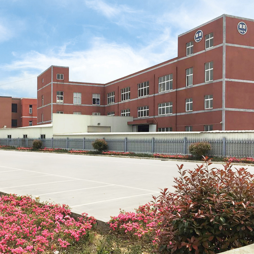 Стол и стул детский деревянный комплект