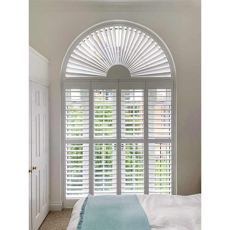 White Painting Interior Custom Window Shutter Wood Plantation Shutters