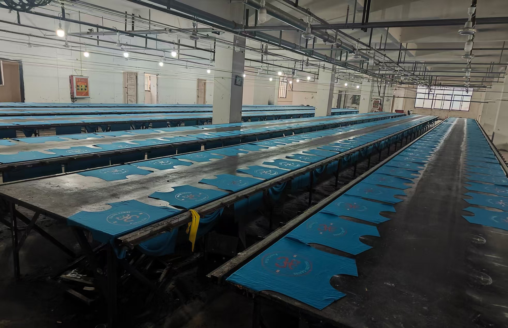 Комплект женский весна-осень рубашка-платье и юбка длинная