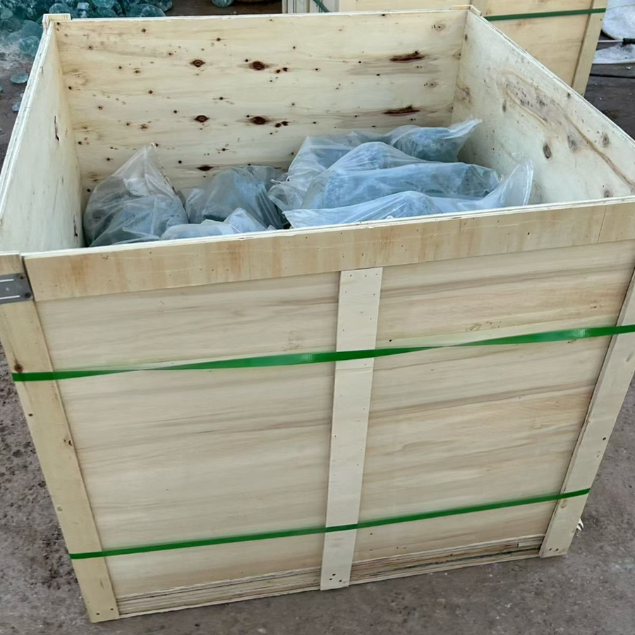 Colorful Crushed Glass Chunks for Decoration Glass Rocks for Landscaping