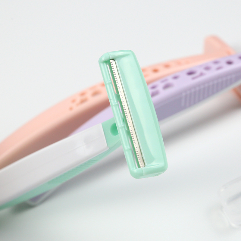 Premium Women's Body Razor for Silky Smooth Shaving Experience