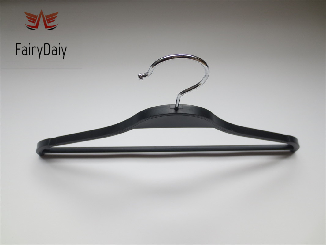 Vics Plastic Zara/ Walmart Jacket /Coat/ Clothing Suit/ Skirt/Slip Dress Clothes Hangers/Wooden Hangers/Metal Hangers