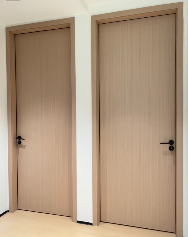 Natural Wood Color Eco-Friendly and Durable Wooden Door