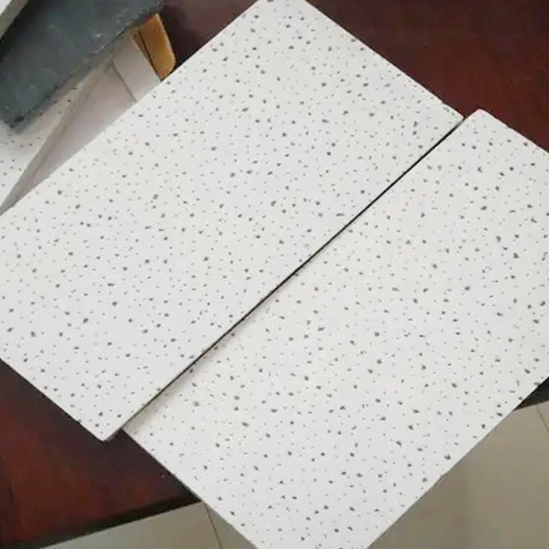 High Temperature & Sand Resistant Fireproof Acoustic Engineering Board Mineral Fiber Ceiling Tile