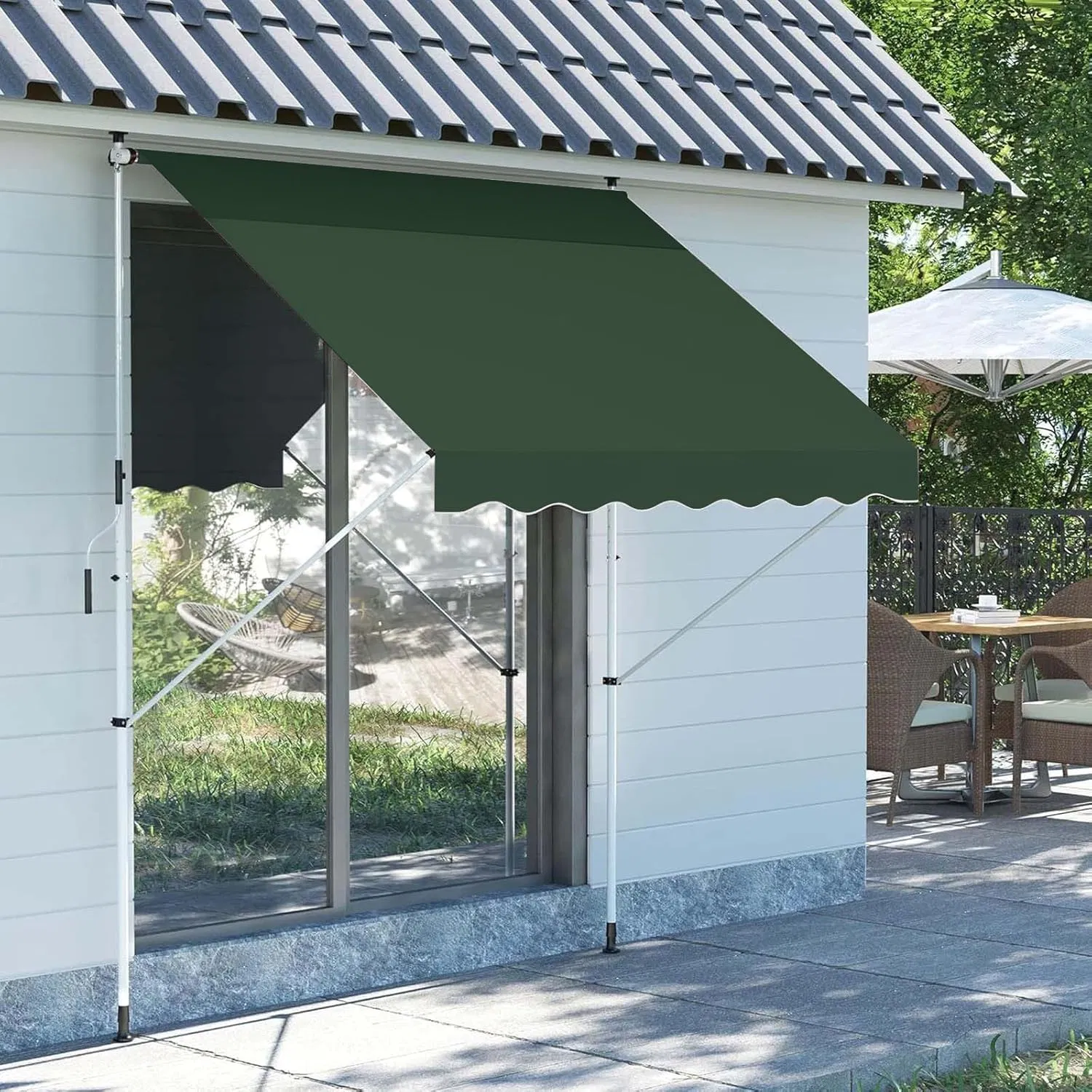 Professional Manufacturer of Outdoor Telescopic Awning Balcony Outdoor Vertical Garden Awning
