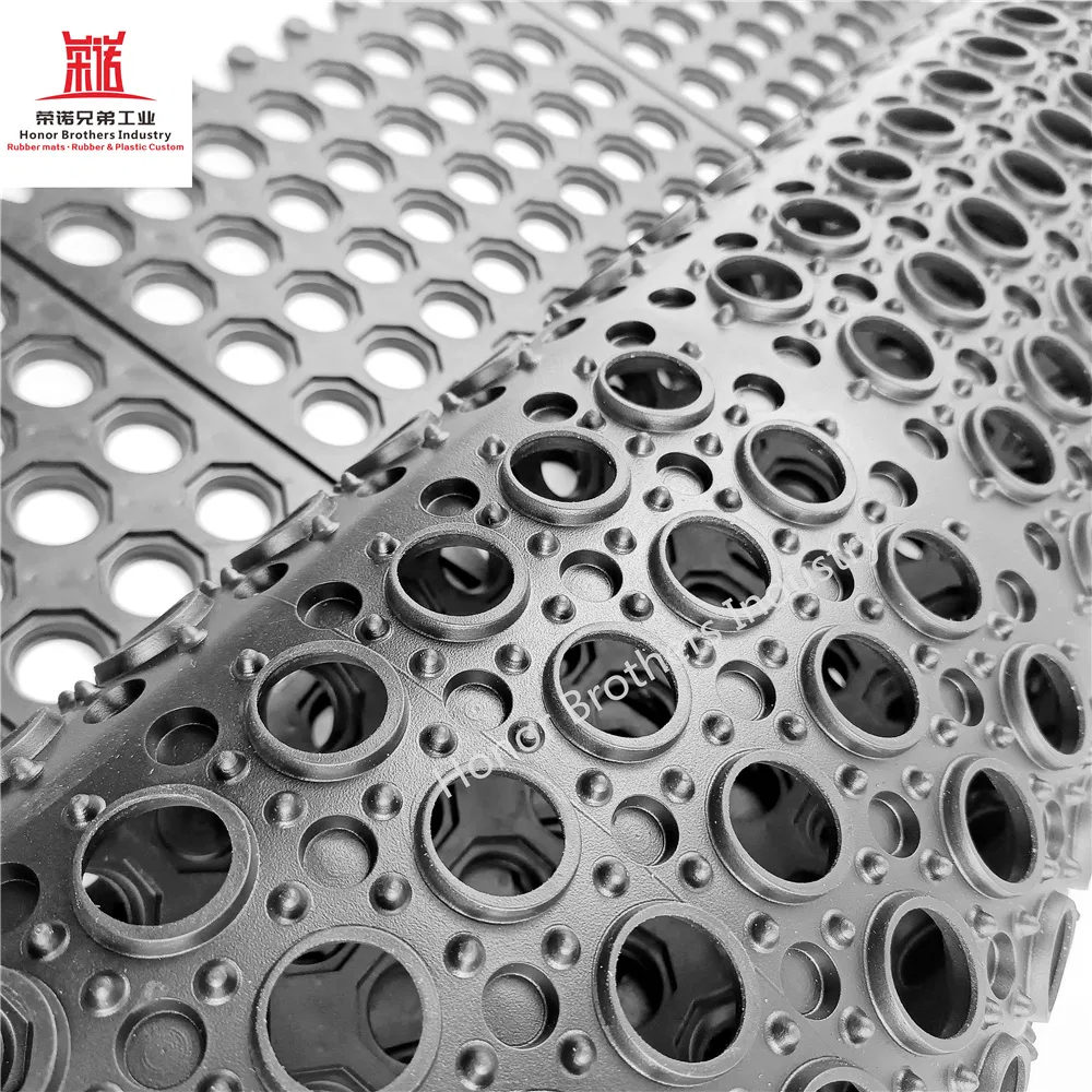 Custom Heavy-Duty Modular Interlocking Connectable Non-Slip Drainage Floor Mat, Rubber Hollow Mat