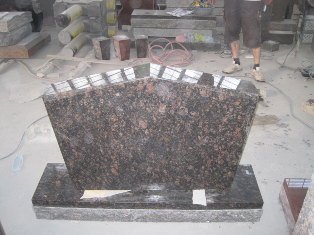 Natural Stone Multicolored Red Granite Memorial Tombstone Customized