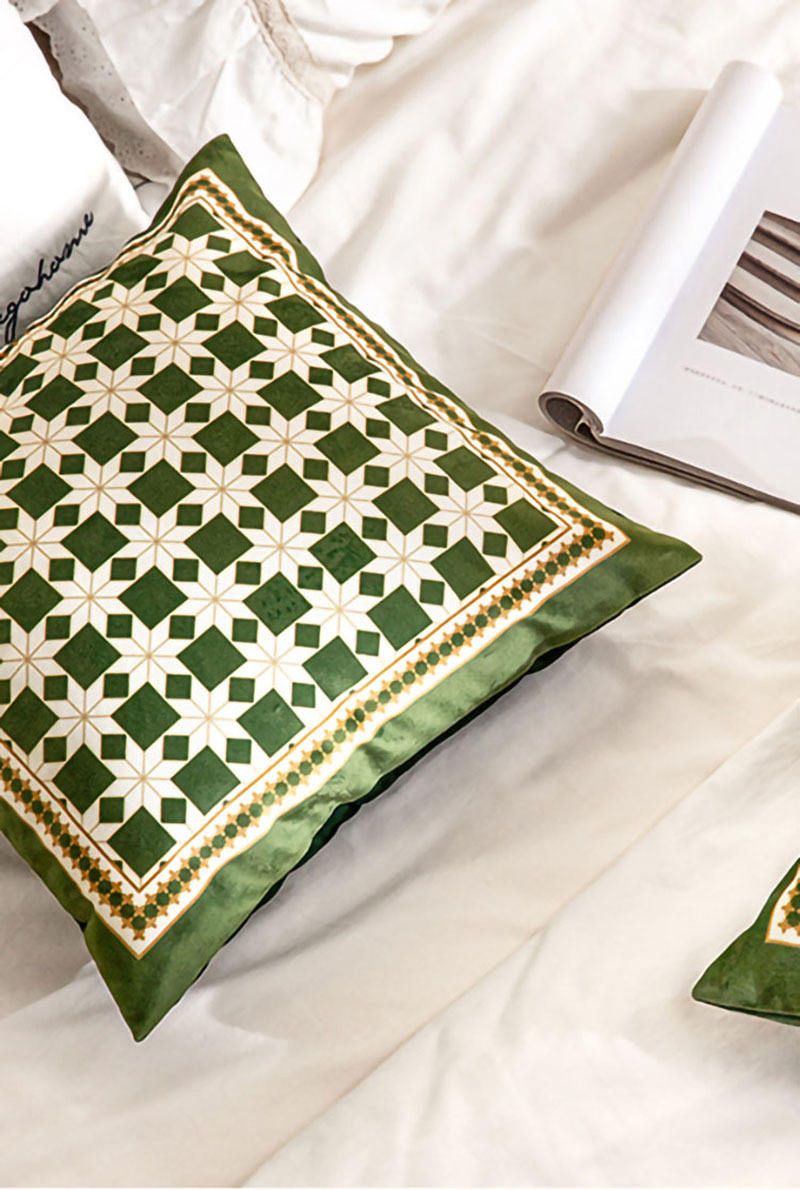 New Style High Quality Luxury Geometric Green Custom Velvet Cushion Cover Living Room Bedroom Car Hotel Cushion Cover
