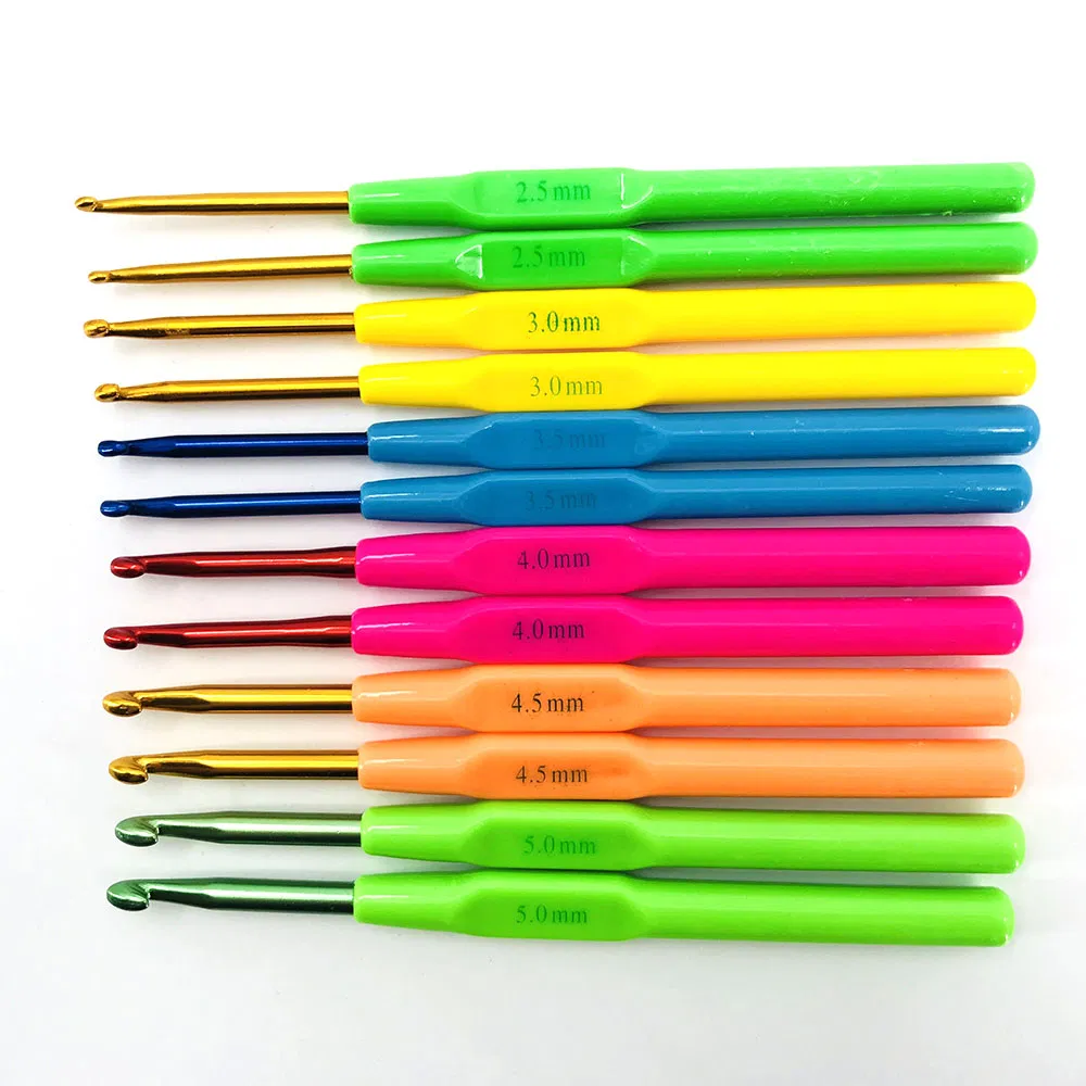 New Crochet Hook Needle Singlle Knitting Needles Multi-Color Smooth Plastic Grip Handle with Case Sample Available