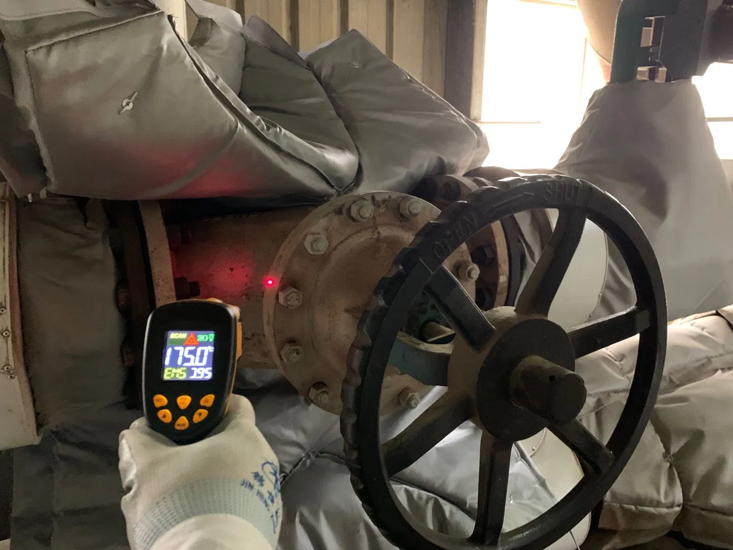 Removable and Reusable Ceramic Fiber Thermal Insulation Blanket for Globe Valve