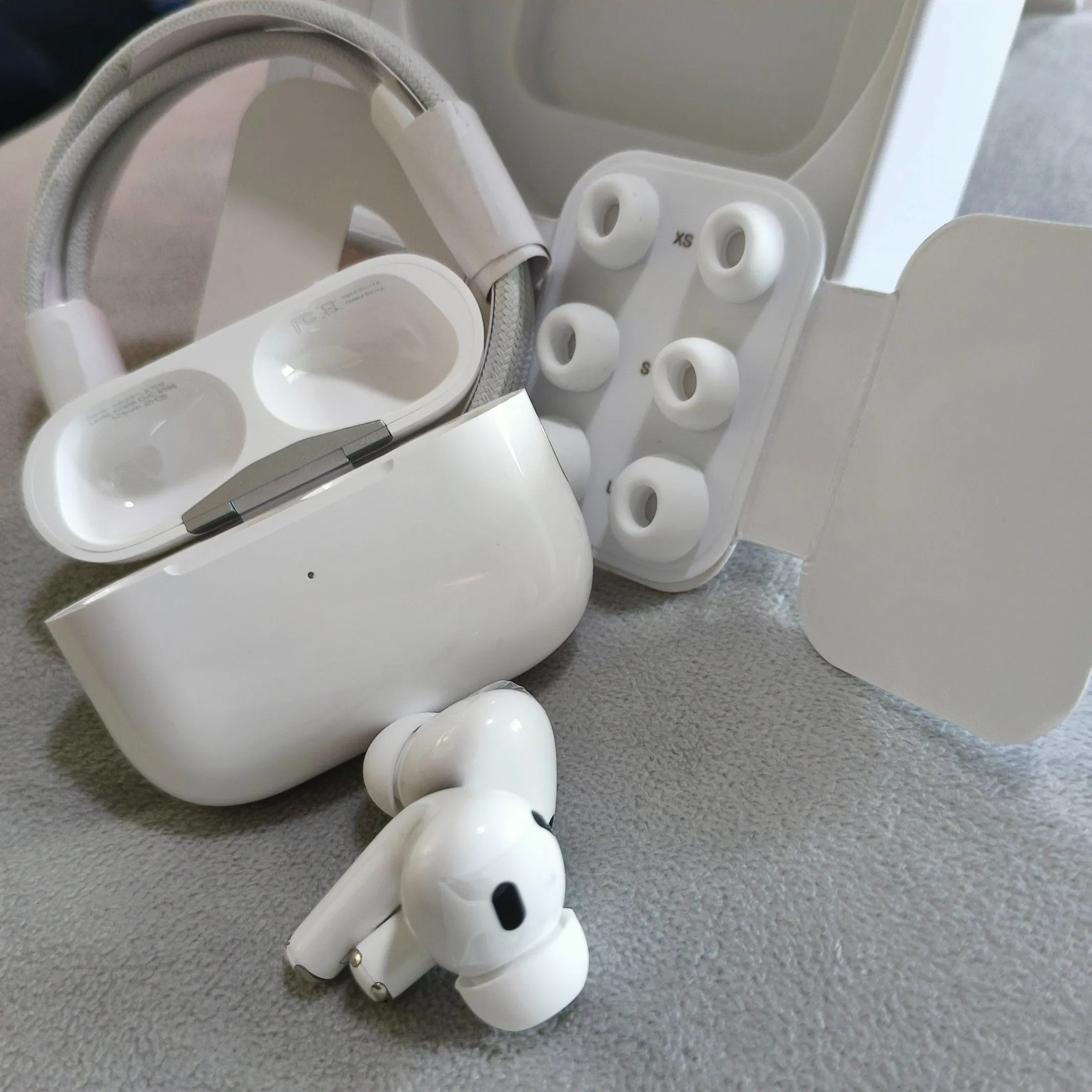 Quick Grab! New 1: 1 Air PRO 2 Earbuds - High Quality Noise Reduction, Super Cost-Effective