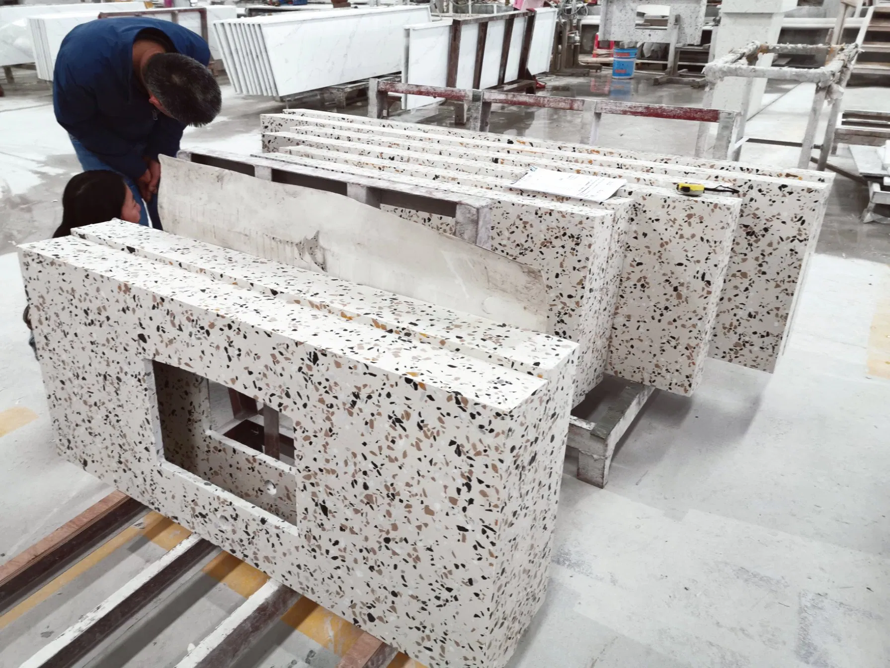 Wayon Surface Stone Board Inorganic Floor Design Terrazzo Tile Slab Floor Wall Counter Top Artificial Stone Terrazzo Stone