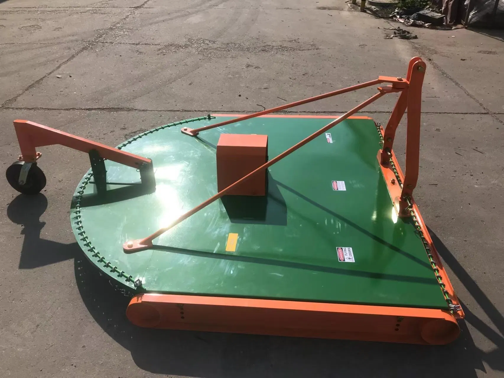 Профессиональная роторная косилка с круглым хвостовиком