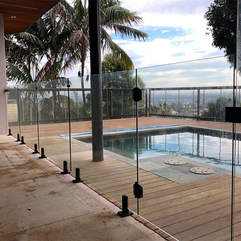 Manufacturer Wholesale 6.38mm 8.38mm 10.38mm 10.76mm Skywalk Railing PVB Explosion-Proof Laminated Glass