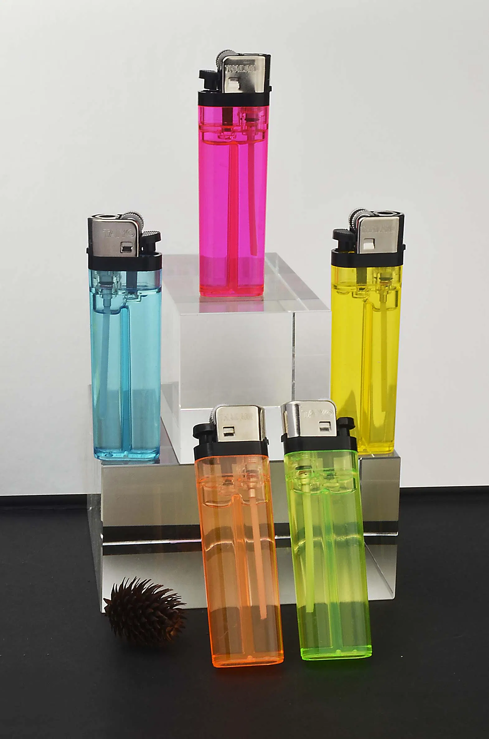 Economical Plastic Encendedor Clipper Lighter for Retail Sale