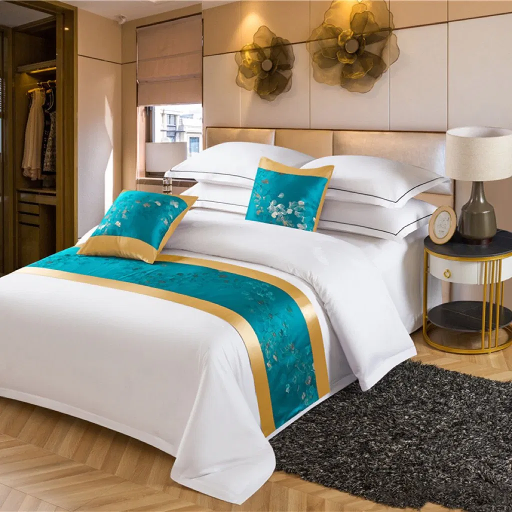 Molee Customized Polyester King Sheet Set Bed Runner Design Hotel Bedding Set