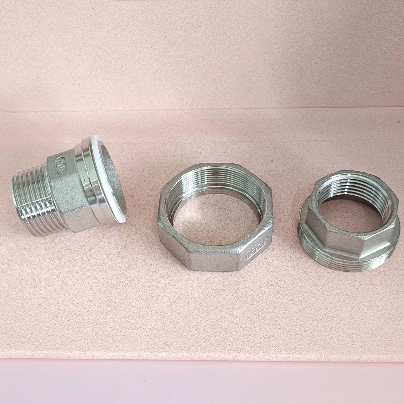China Manufacture Connector Hexagon Solid Coupling Casting Pipe Fitting 304/316 Stainless Steel Union