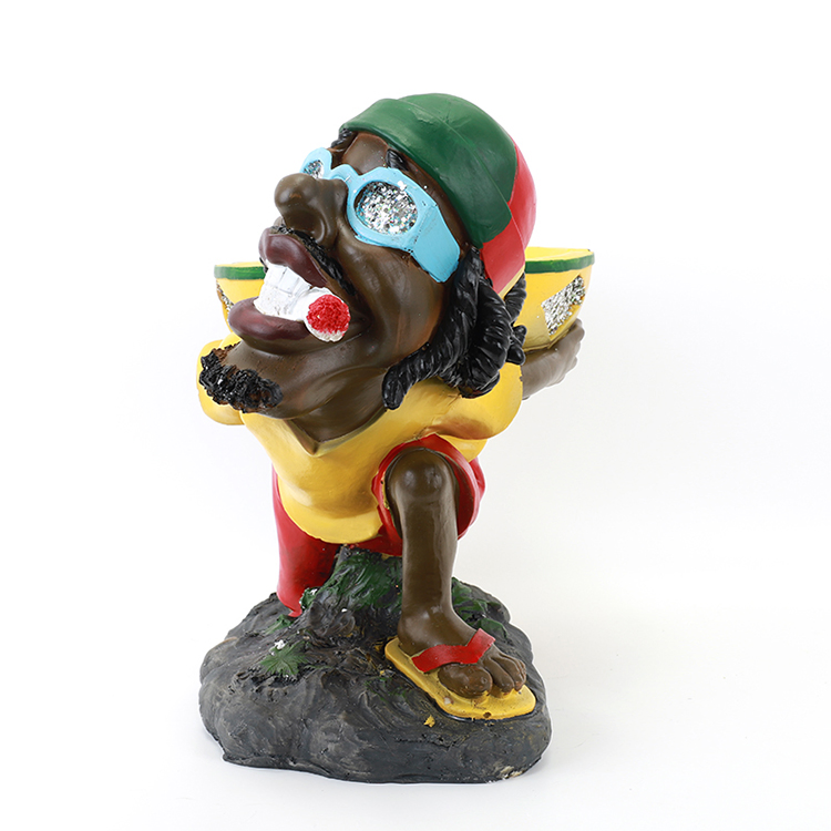 2021 New Design OEM Logo Creative Mold Smoking Resin Ashtray