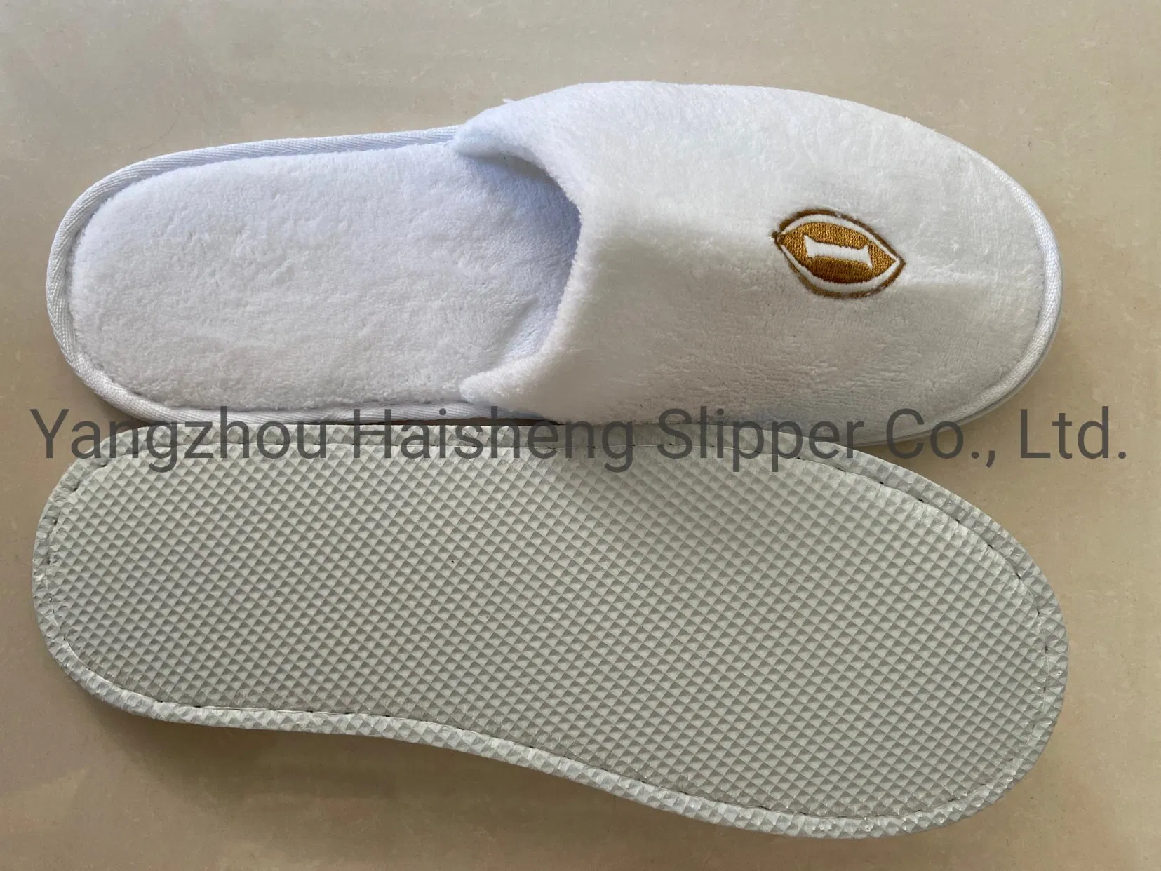 Factory Price Custom 4 Season 100% Cotton Disposable Hotel White Fleece Slippers