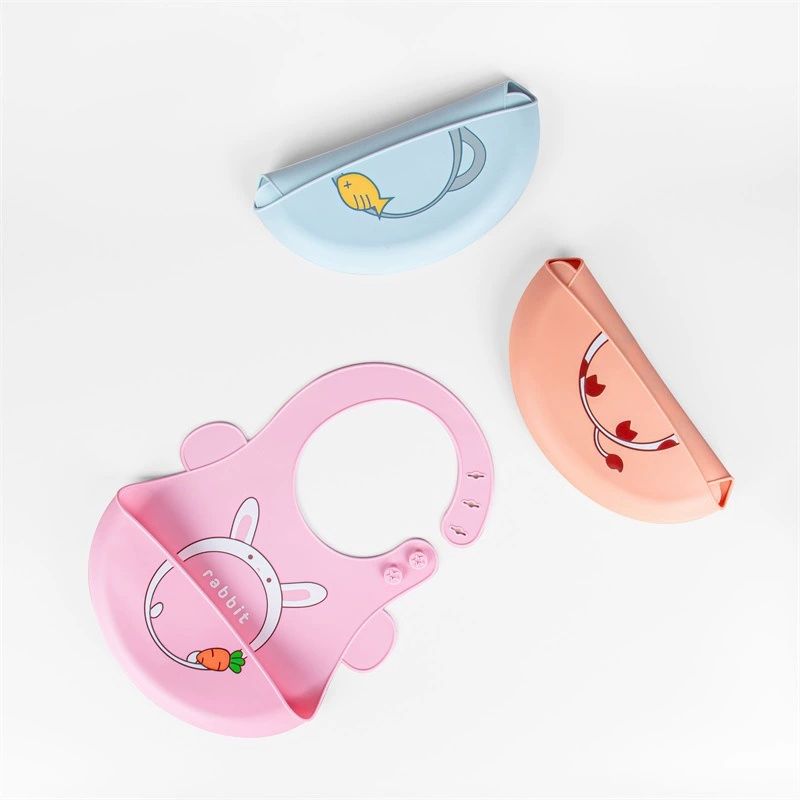 Adjustable Anti-Bacterial Children Feeding Training Set Custom Printed Cartoon Silicone Baby Bib