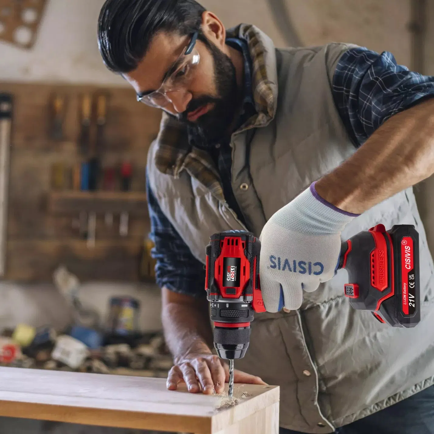 "Lightweight Cordless Electric Trimmer - Durable Brushless Garden Hedge Cutter"