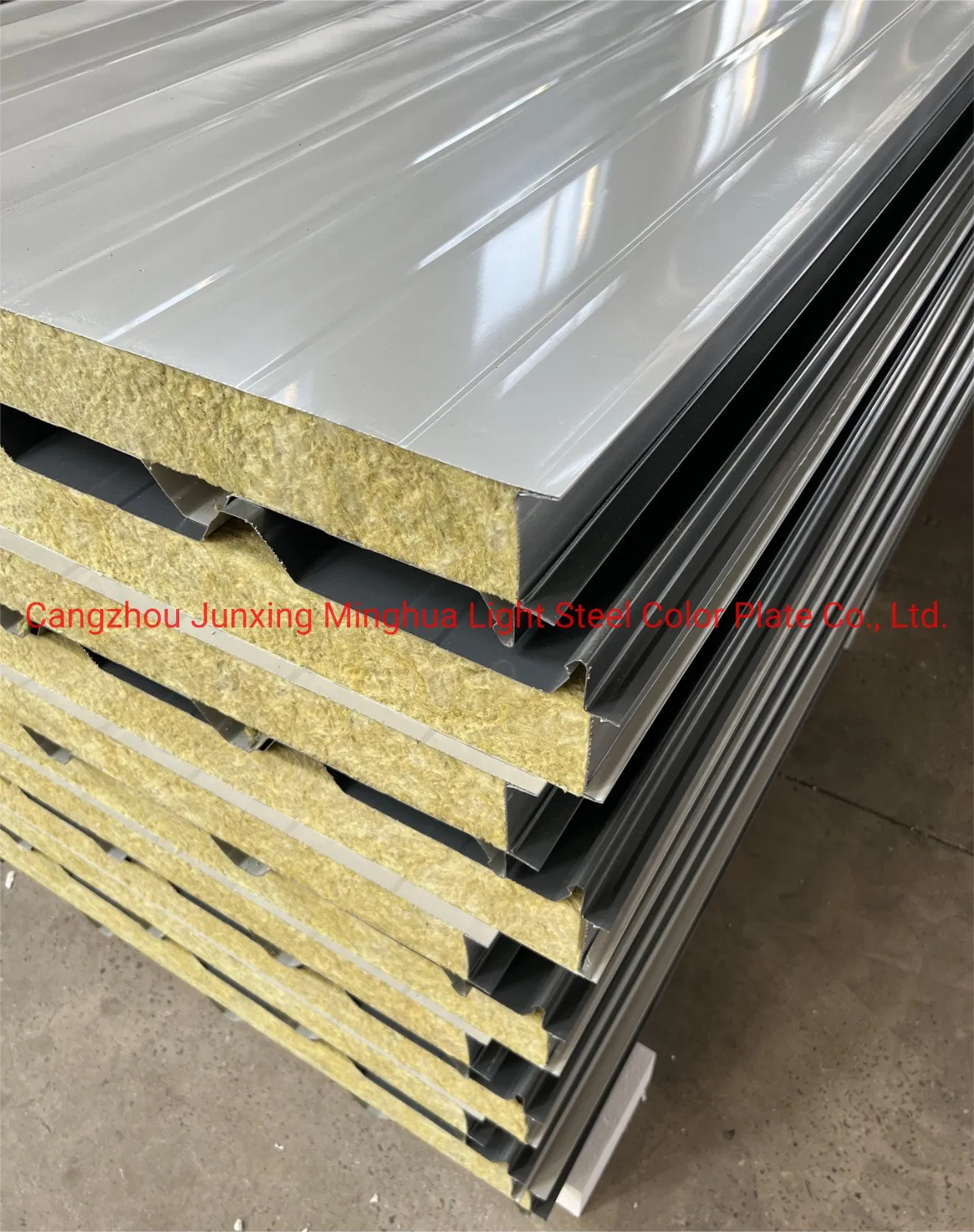 Factory Price Environmental Economical Customized Wall Insulation Color Coated Steel Rockwool Roof Sandwich Panel for Poultry House