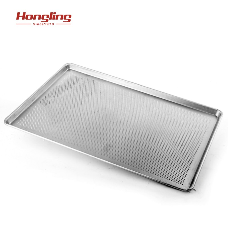 Commercial Baking Non-Stick Crispy Bread Roasted Meats Baking Pan Perforated Aluminum Alloy Baking Tray