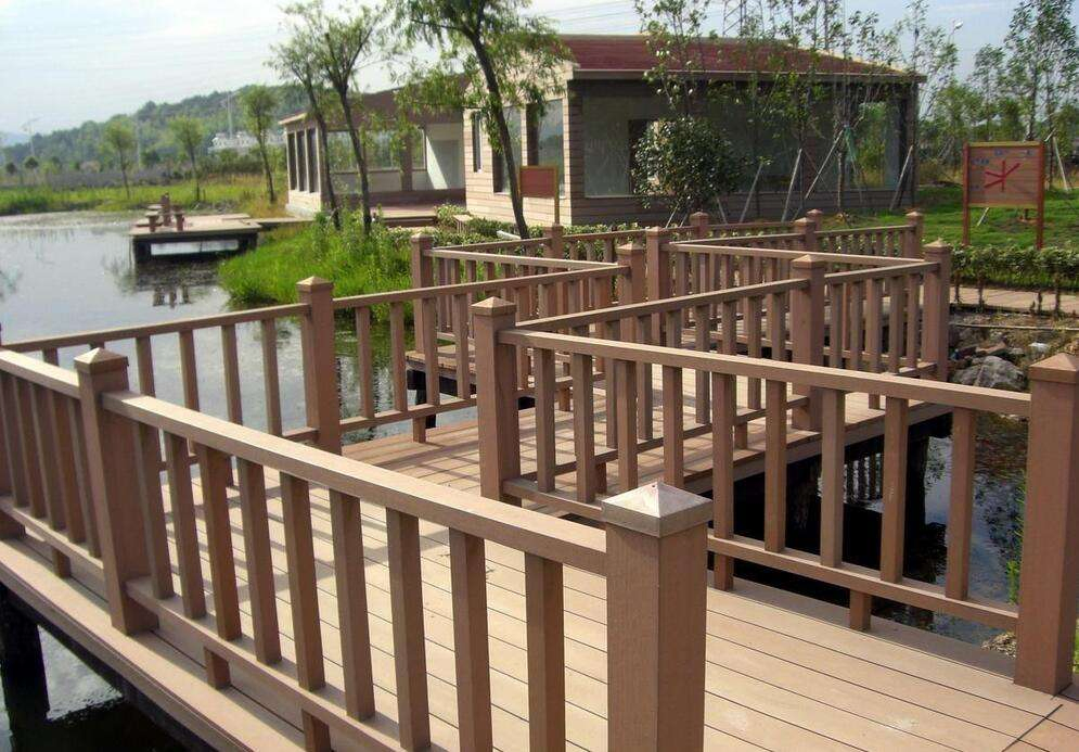 Factory Price Custom Waterproof Outdoor WPC Railing Garden Wood Plastic Handrail