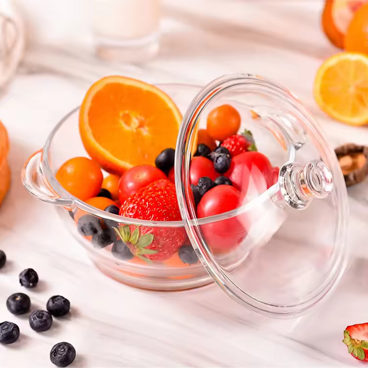 Heat Resistant Borosilicate Glass Casserole for Versatile Use