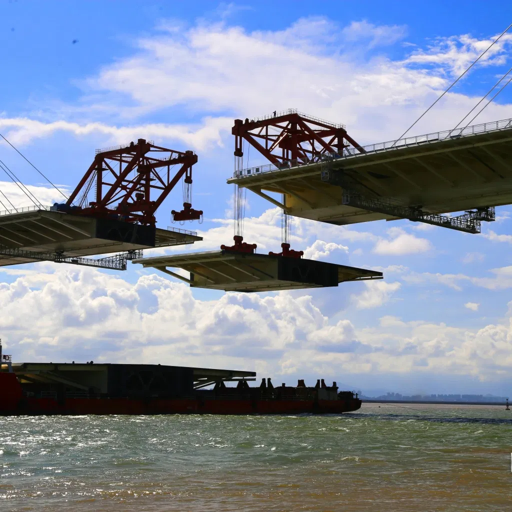 Sleek Steel Structure Bridge Design for Innovative Transportation Solutions, Leading Manufacturer of Steel Structures in China.