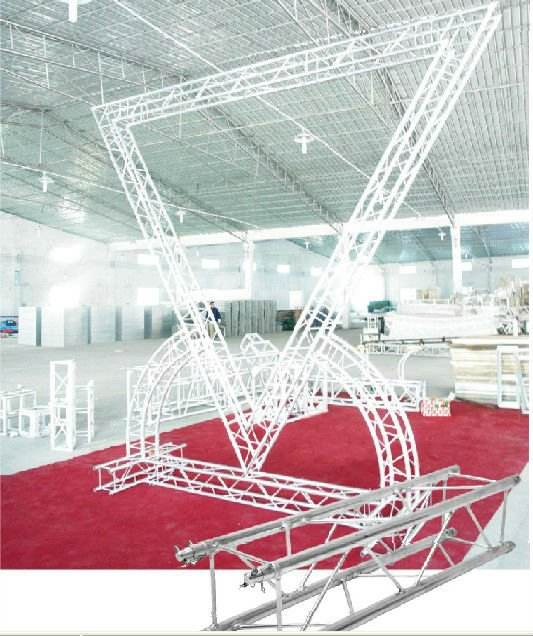 Premium Lightweight Aluminum Truss Displays for Trade Shows