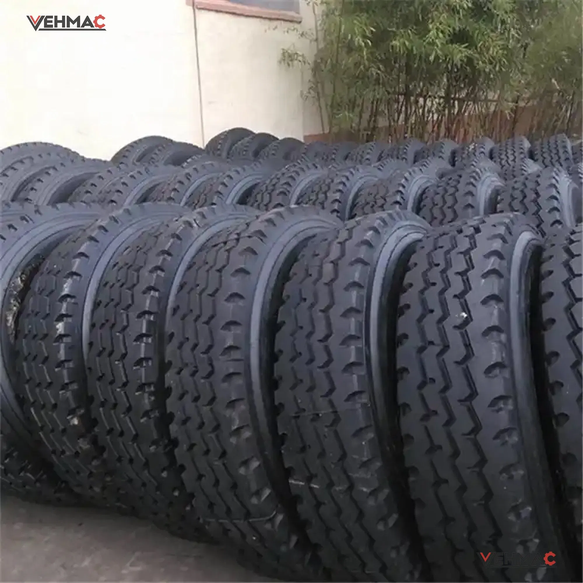 Заводская цена бескамерной шины для грузовиков