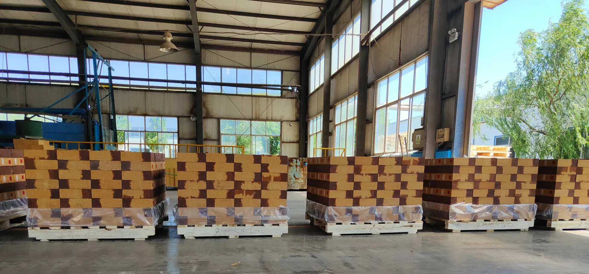 Огнеупорный кирпич магнезитовый MLJ88FH